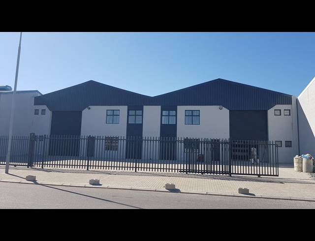 1,107M² FACTORY TO LET IN SAXENBURG PARK 2